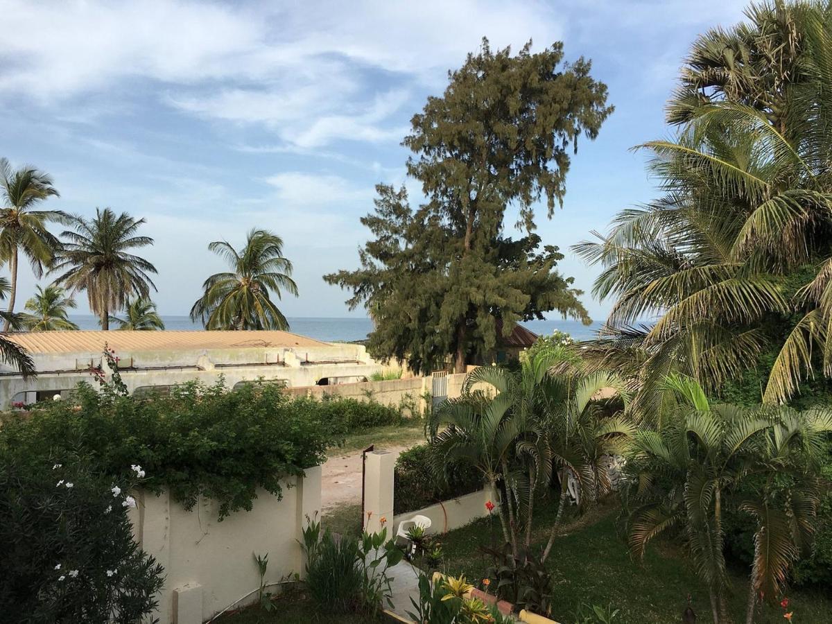 Cape Point Hotel Bakau 외부 사진